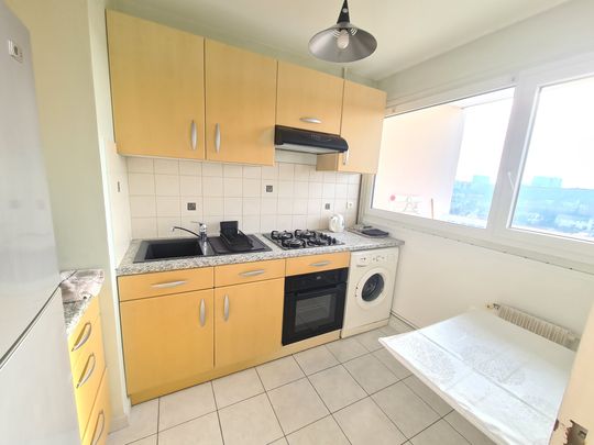 Appartement F1 Meublé / Parking extérieur - Photo 1