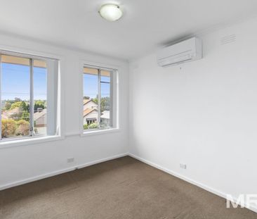 7/111 Fyffe Street, Thornbury - Photo 3