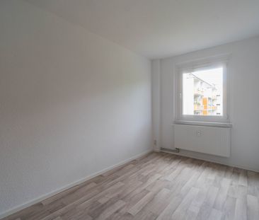 3-Raum-Wohnung mit Balkon auf dem südlichen Sonnenberg - Foto 1