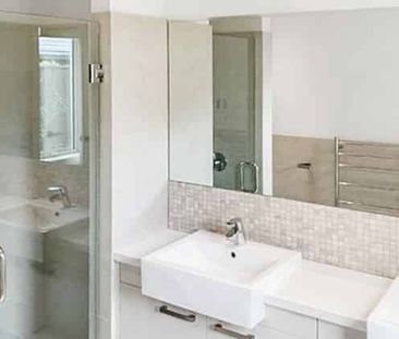 Karaka stunner! - Photo 4