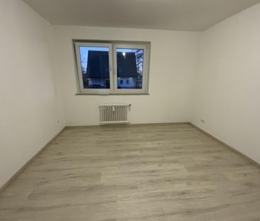 Renovierte 3-Zimmer-Wohnung ian der Kahlertstraße frei! - Photo 2