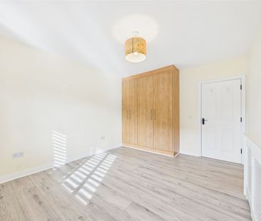 2B Warrington Mews , Donabate, County Dublin - Photo 4