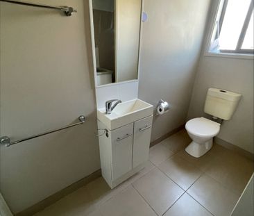 Neat & sweet unit! - Photo 3