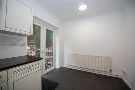 Dulverton Vale, Nottingham - Photo 5