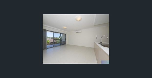For Lease: Low-Maintenance Townhouse Living in the Heart of Beenleigh! - Photo 1