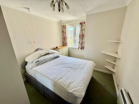 2 bedroom property to rent - Photo 4