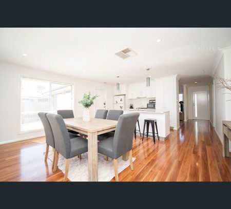 1/10 Watson Boulevard, Lloyd, NSW 2650 - Photo 3
