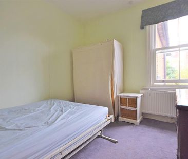 5 bedroom semi-detached house to rent - Photo 2