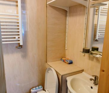 12 Preston Close, Coventry CV4 8DF, United Kingdom - Photo 2