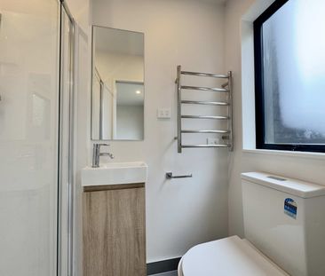 Executive Townhouse with Modern Design and Great Location - Photo 3