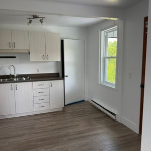 5 1/2 à Louer Centre-Ville - Photo 3