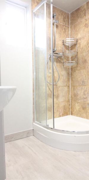 Park Road, Hounslow - Photo 2