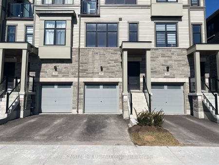 Townhouse For Lease | E8107886 - Photo 4