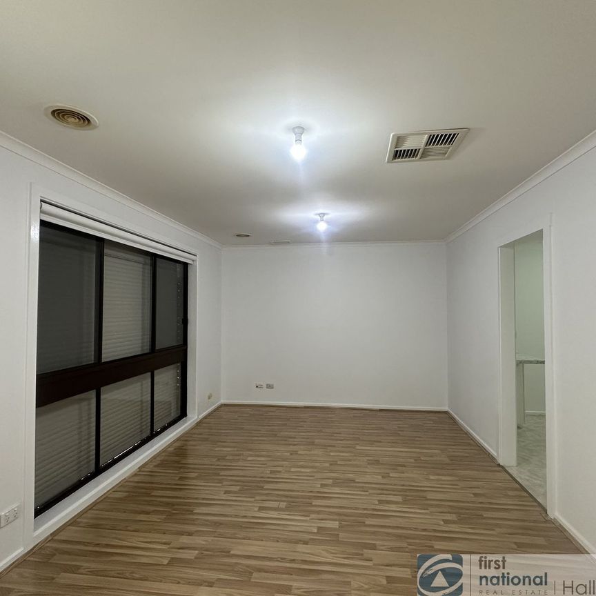 Clean, Well-maintained, Low maintenance - Photo 1
