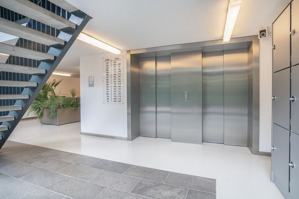 Appartement te huur: Prins Willem-Alexanderweg 193 2595 BT Den Haag - Photo 1