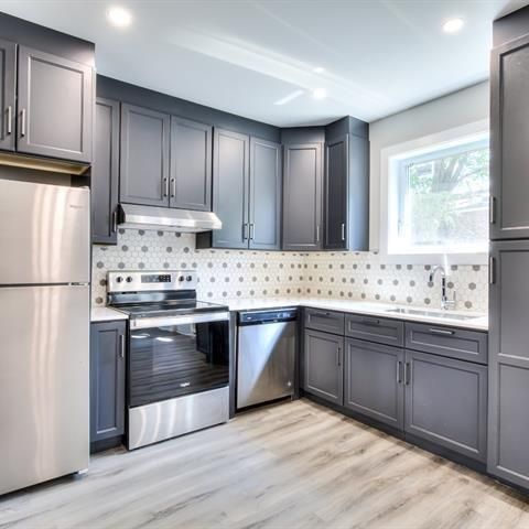 4743 Av. Coolbrook - Photo 1