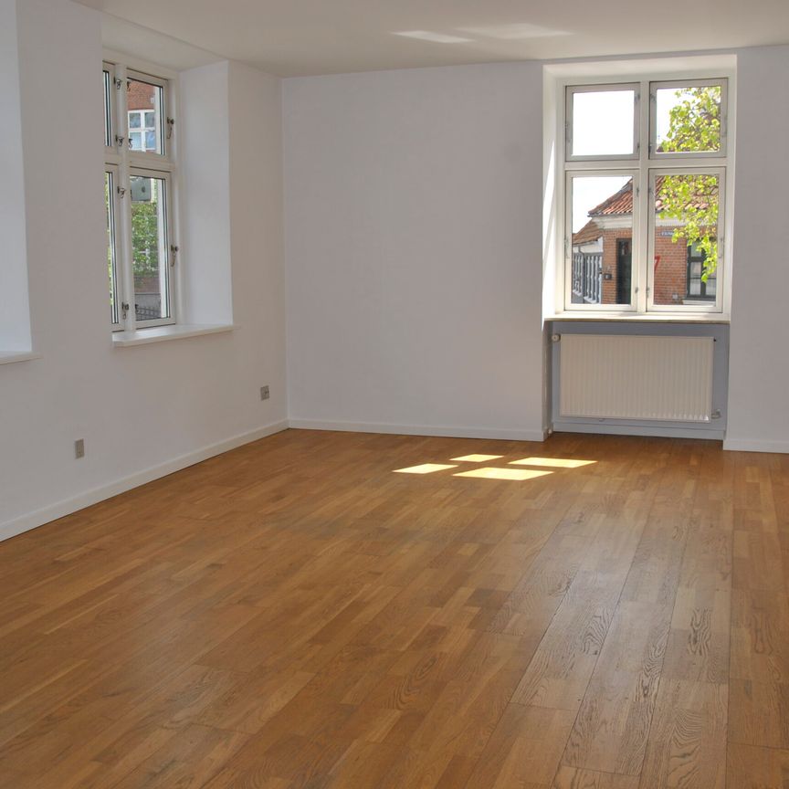 St. Sct. Mikkels Gade - Photo 1