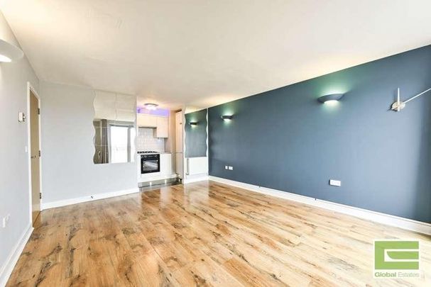 Tideham House, Merbury Close, West Thamesmead, SE28 - Photo 1