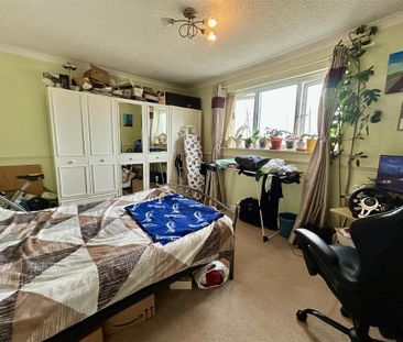 2 bedroom flat to rent - Photo 6