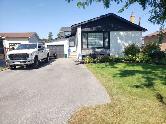 For Lease - 13 Rockport Crescent Unit# Main, Richmond Hill, Ontario - Photo 1