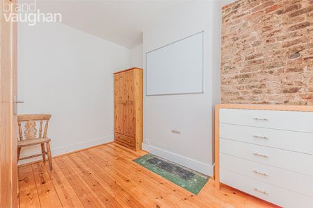 6 bedroom terraced house to rent - Photo 3