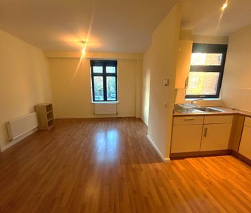 Lockhart Road, Watford - Photo 5