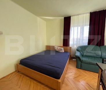 Garsoniera, 35 mp, pat matrimonial, zona UMF - Photo 3