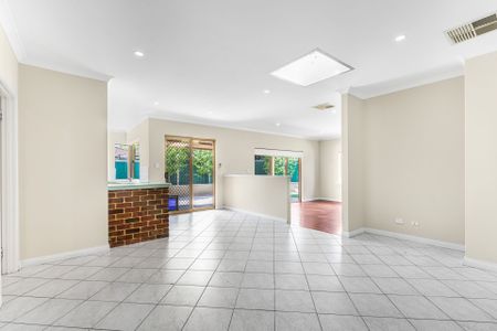 Great Size Home in a Great Location @$900 Per Week - Photo 2