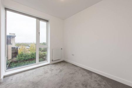 4 bedroom detached house to rent - Photo 2