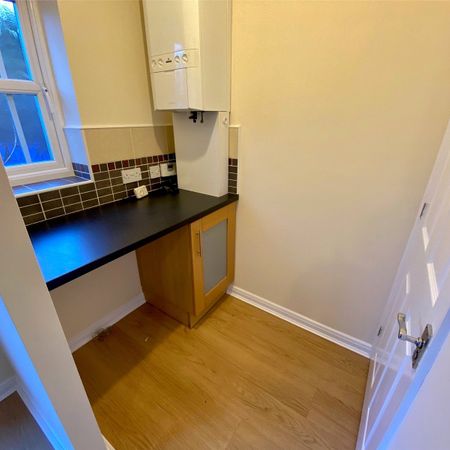 3 bedroom terraced house to rent - Photo 4