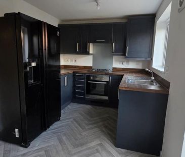 3 bedroom terraced house to rent - Photo 5