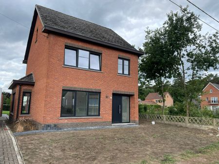 Instapklare woning met 3 slpks, tuin en garage in Tongerlo - Photo 5
