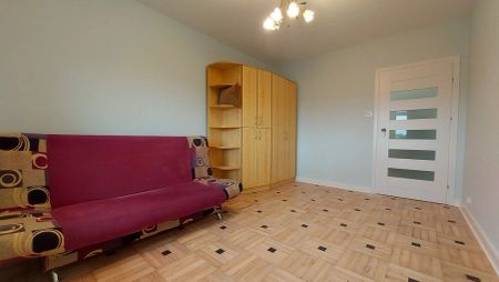 Duże mieszkanie z trzema osobnymi sypialniami - Zdjęcie 4