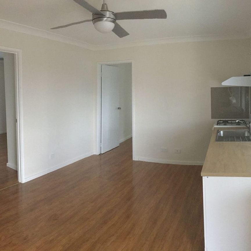 ATTACHED TWO BEDROOMS HOUSE CLOSE TO SEVEN HILLS STATION - Photo 1