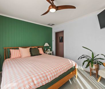 52 Flockhart Avenue, Valley View SA 5093 - Photo 6