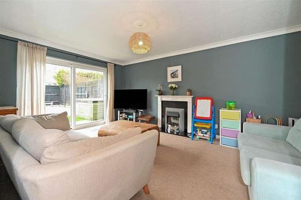 Cherry Avenue, Yapton, BN18 - Photo 1