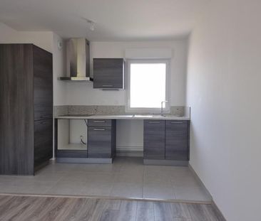 Location Appartement 4 pièces 72m² NOTRE DAME D OE 37390 - Photo 5