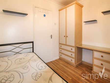 1 bedroom in a house share to rent - Photo 2