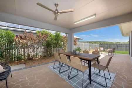 5 Littabella Pl, Bushland Beach - Photo 2