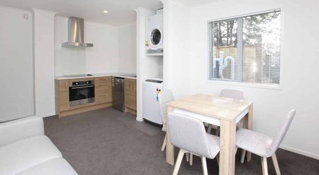 RENT REBATED FIRST 4 WEEKS - Studio Unit in Normandy - Photo 3