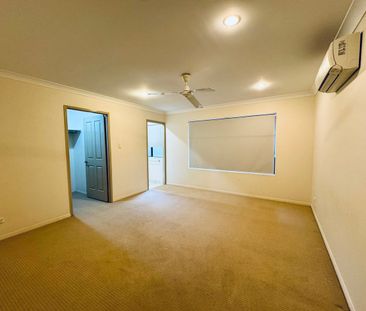 A CUT ABOVE THE REST – NOT YOUR AVERAGE DUPLEX! - Photo 4