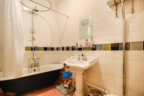 Kidbrooke Park Road, Blackheath, SE3, London - Photo 1