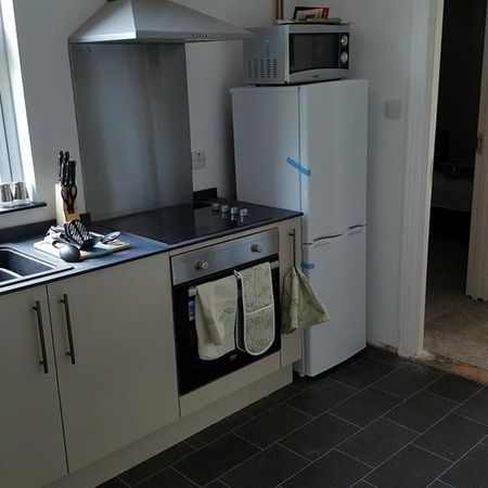5 bedroom house share to rent - Photo 3