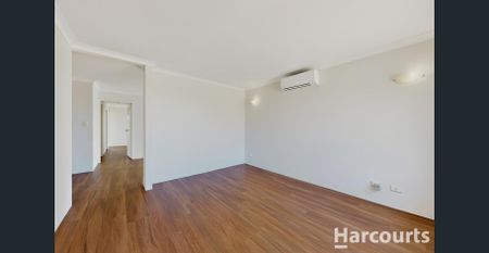 Splash into this newly renovated 5-bedroom home! - Photo 2
