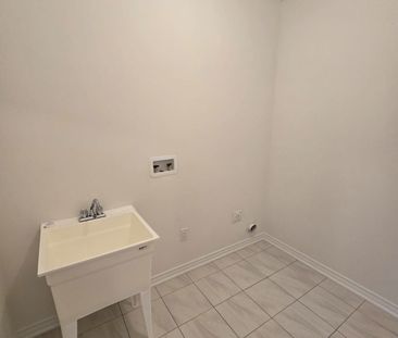 For Lease - 60 McGowan Drive, Whitby, Ontario - Photo 3