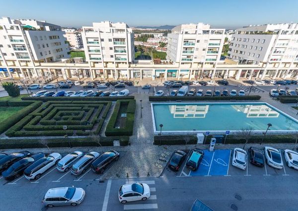 3 Bedroom Apartment with a view, Fórum Oeiras, Oeiras