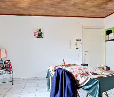 Appartement met twee slaapkamers in Morlanwelz - Photo 2