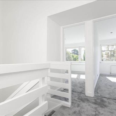 4 bedroom terraced house to rent - Photo 1