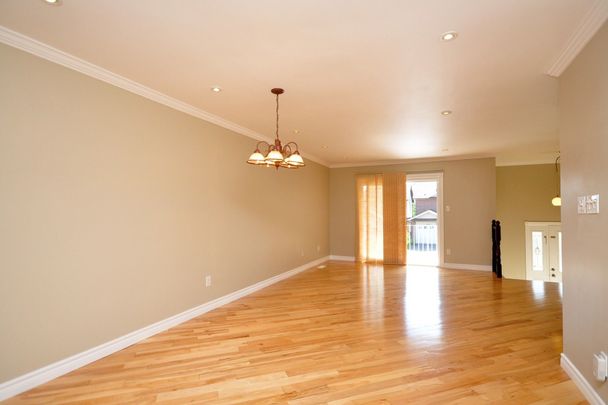 For Lease - 4165 Quaker Hill Drive, Mississauga, Ontario - Photo 1