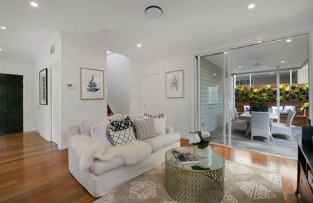 22 Widdop Street, Clayfield QLD 4011 - House For Rent | Domain - Photo 5